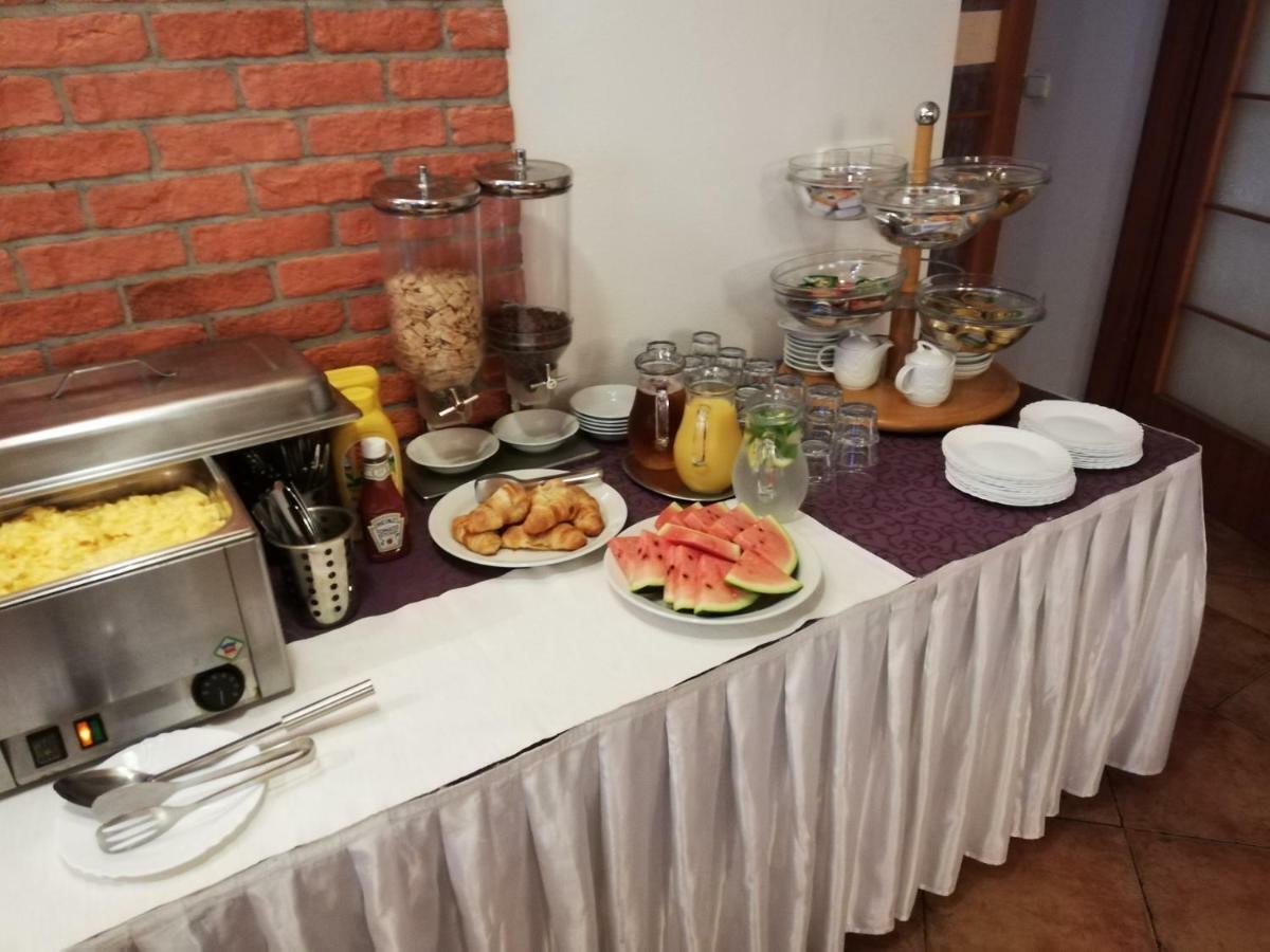 Penzion Helios Bratysława Zewnętrze zdjęcie